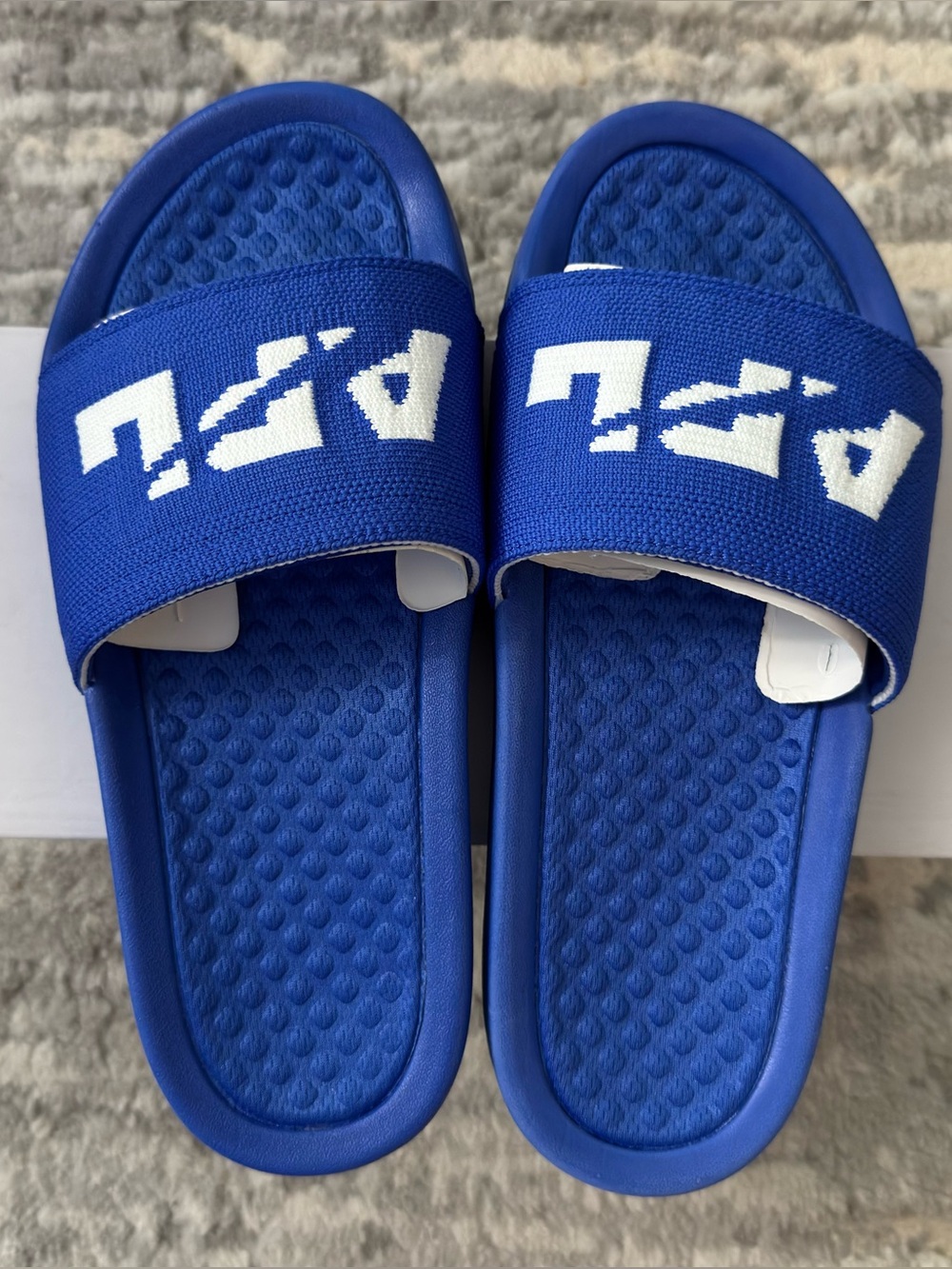APL Women's Big Logo TechLoom Slide
NIB Size 6, Cobalt/White